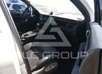 2021 Porsche MACAN photo