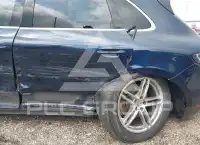 2021 Porsche MACAN photo
