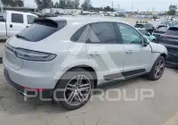 2021 Porsche MACAN photo
