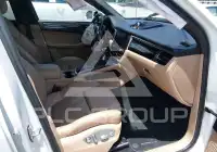 2021 Porsche MACAN photo