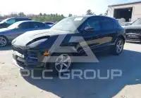 2021 Porsche MACAN photo