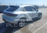2021 Porsche MACAN photo