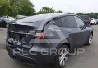 2021 Tesla Model Y фото