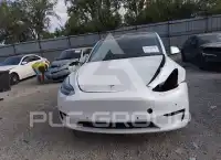 2021 Tesla Model Y фото