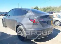 2021 Tesla Model Y photo