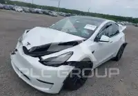 2021 Tesla Model Y photo
