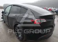 2021 Tesla Model Y фото