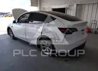 2021 Tesla Model Y photo