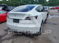 2021 Tesla Model Y фото