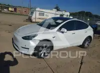2021 Tesla Model Y фото