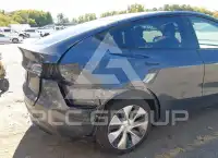 2021 Tesla Model Y фото