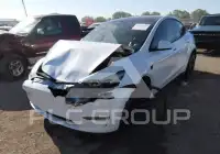 2021 Tesla Model Y фото