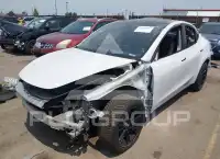 2021 Tesla Model Y фото
