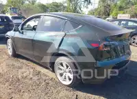2021 Tesla Model Y photo