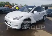 2021 Tesla Model Y фото