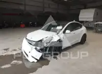 2021 Tesla Model Y фото