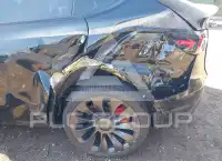 2021 Tesla Model Y фото