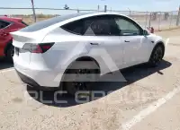 2021 Tesla Model Y фото