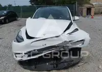2021 Tesla Model Y фото