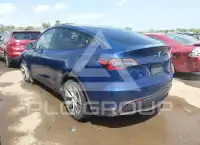 2021 Tesla Model Y фото