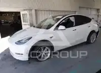 2021 Tesla Model Y photo
