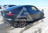 2021 Tesla Model Y фото