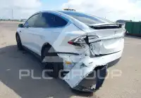 2021 Tesla Model X фото