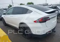 2021 Tesla Model X фото