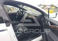 2021 Tesla Model X фото
