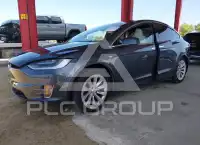 2021 Tesla Model X photo