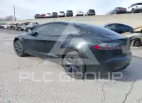 2021 Tesla Model S фото
