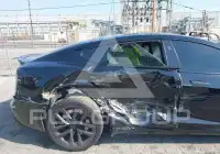 2021 Tesla Model S photo
