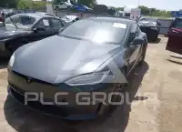 2021 Tesla Model S фото