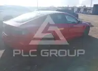 2021 Tesla Model S фото