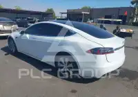2021 Tesla Model S фото