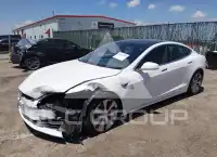 2021 Tesla Model S фото