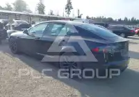 2021 Tesla Model S фото