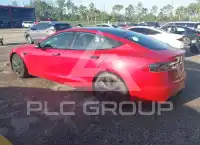 2021 Tesla Model S фото