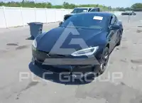 2021 Tesla Model S фото