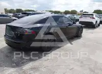 2021 Tesla Model S фото