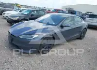 2021 Tesla Model S фото