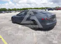 2021 Tesla Model S фото
