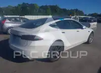 2021 Tesla Model S фото