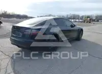 2021 Tesla Model S фото