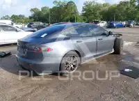 2021 Tesla Model S фото