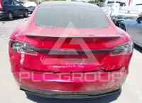 2021 Tesla Model S фото