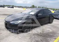 2021 Tesla Model S фото