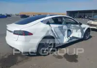 2021 Tesla Model S фото