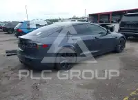 2021 Tesla Model S фото