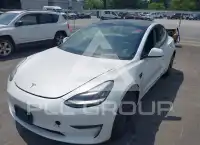 2021 Tesla Model 3 фото